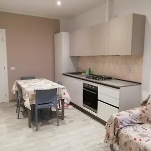 La Casa Di Angio Italie